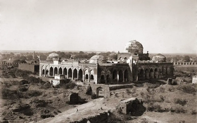 Great Mosque in Gulbarga Fort.
